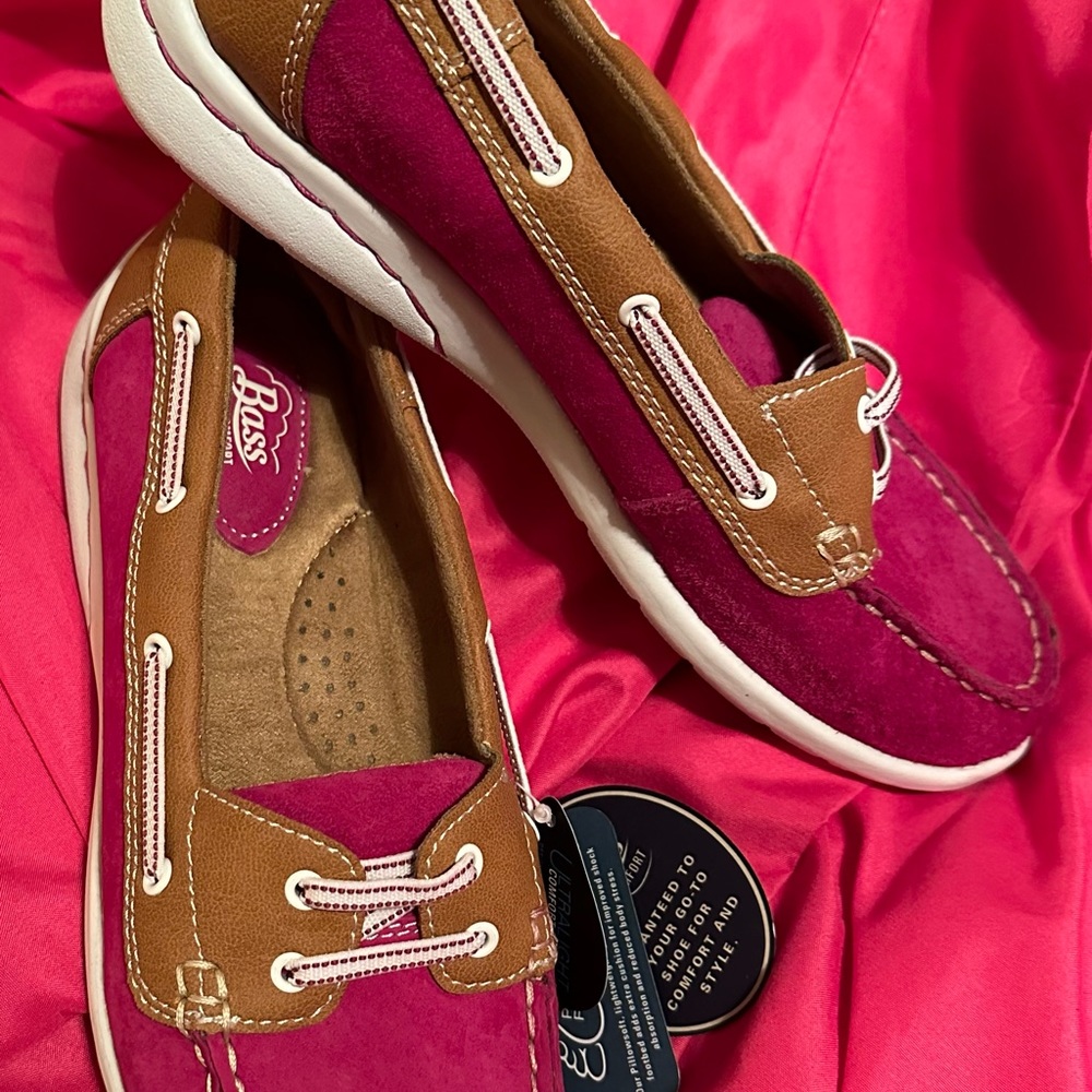 Bass Leather Raspberry & Tan Brand New Loafers- Comfort Footbed - Picture 4 of 6